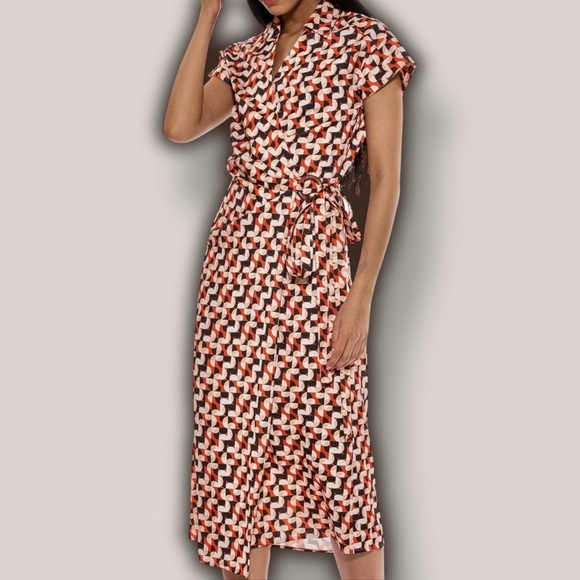 NWT Alexia Admor ‘Paris Surplice Wrap Midi Dress’ in “Brown Geo” Print Size 2 - Picture 3 of 9
